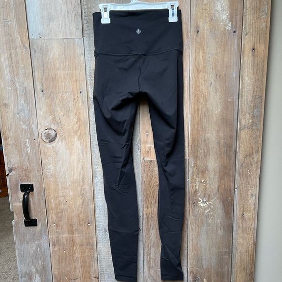Lululemon Wunder Under 28” leggings - Picture 4 of 7